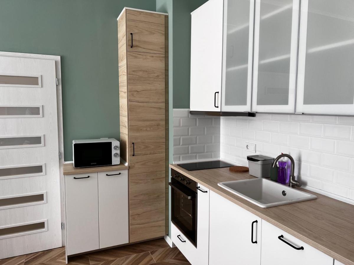 Las Brisas Garden Apartment بورغاس المظهر الخارجي الصورة