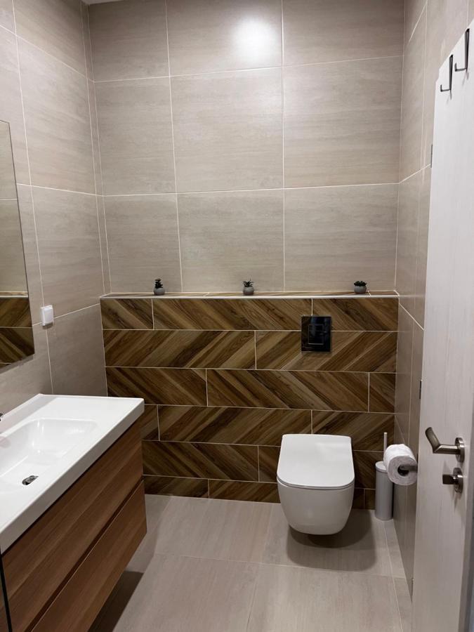 Las Brisas Garden Apartment بورغاس المظهر الخارجي الصورة